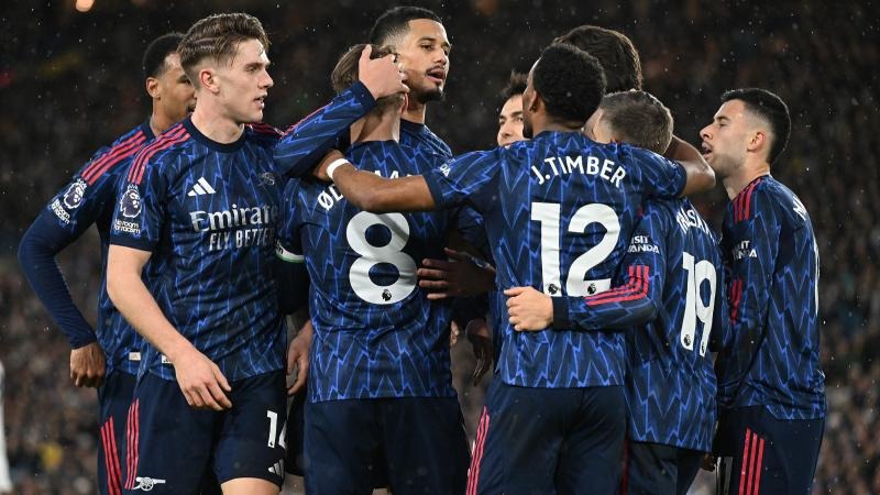 多伦多蓝鸟队由于球迷的热情，2025 赛季场均入场人数超越洋基